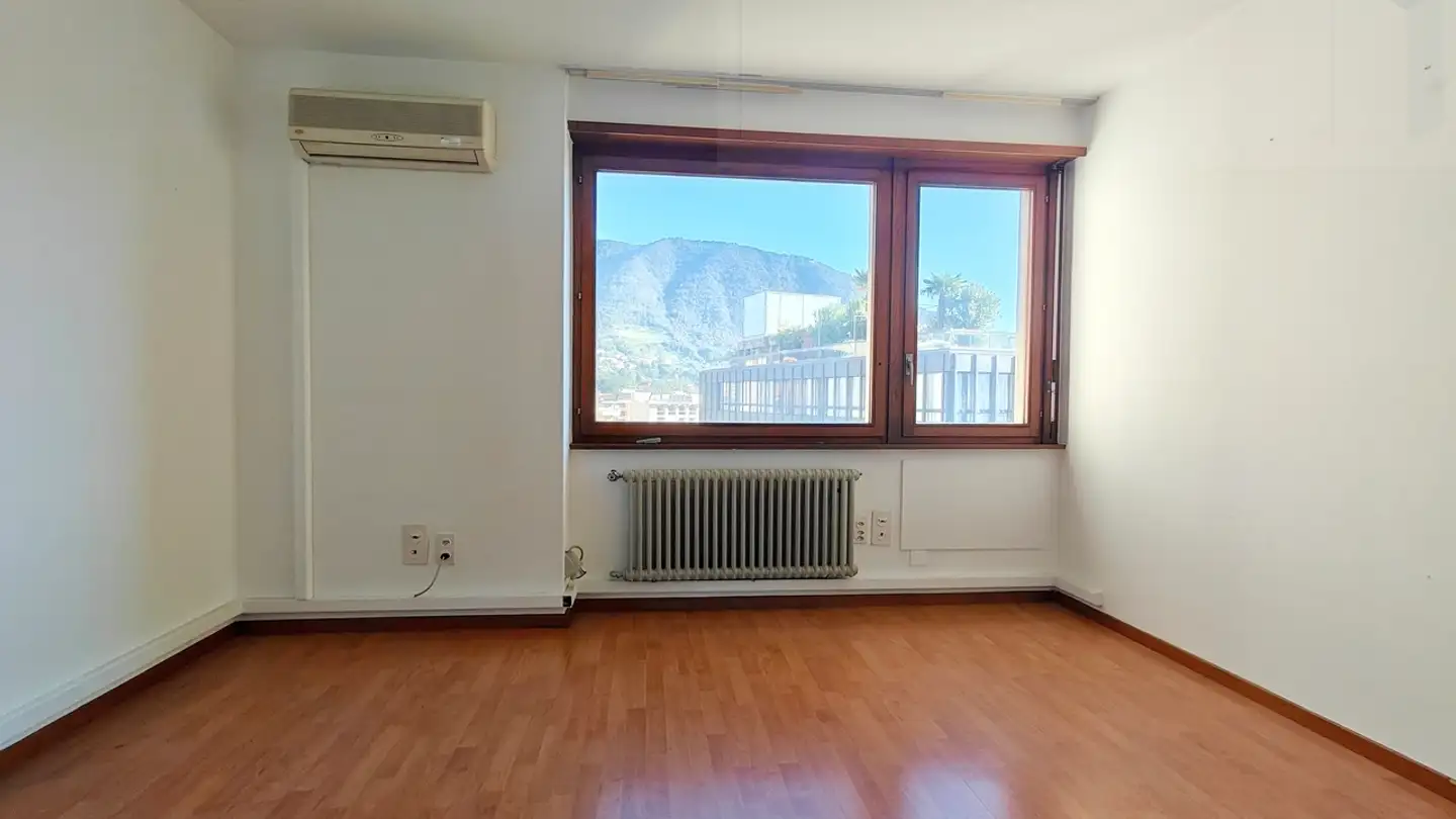 Spazio ufficio in affitto - Corso San Gottardo 54, 6830 Chiasso - Foto 3