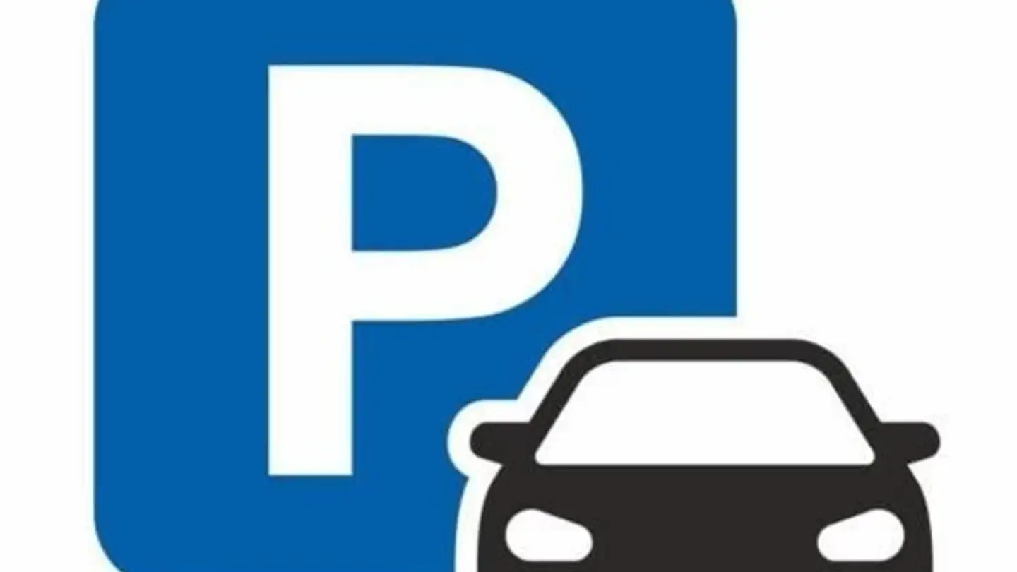 Outdoor parking space for rent - 8636 Wald ZH