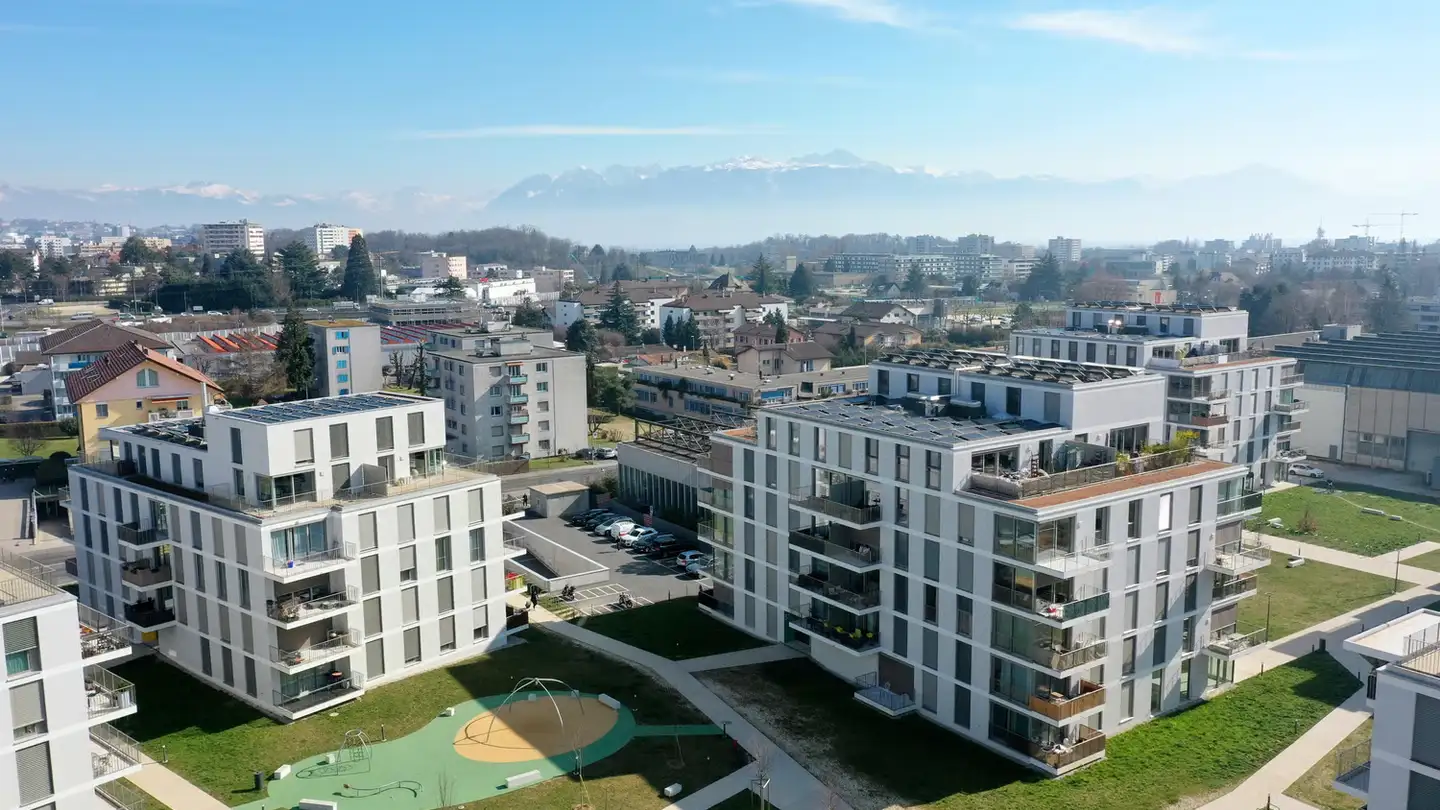 Attique à louer - Route Du Bois 49, 1024 Ecublens VD