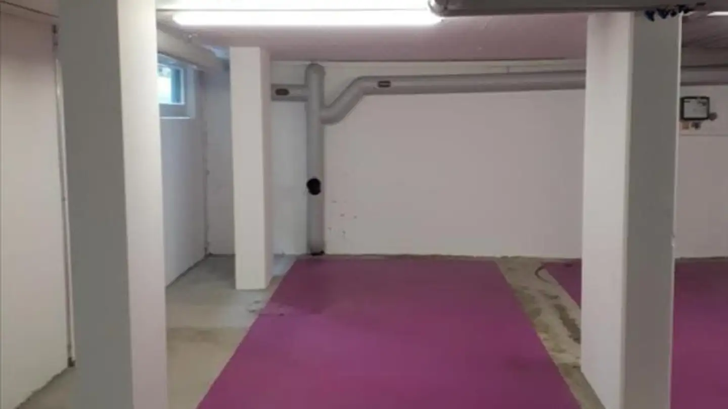 Place de parking souterraine à louer - Klosbachstrasse 50, 8032 Zürich