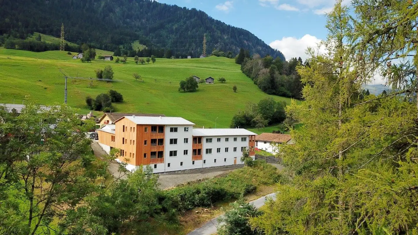 Appartement à louer - 7122 Valendas