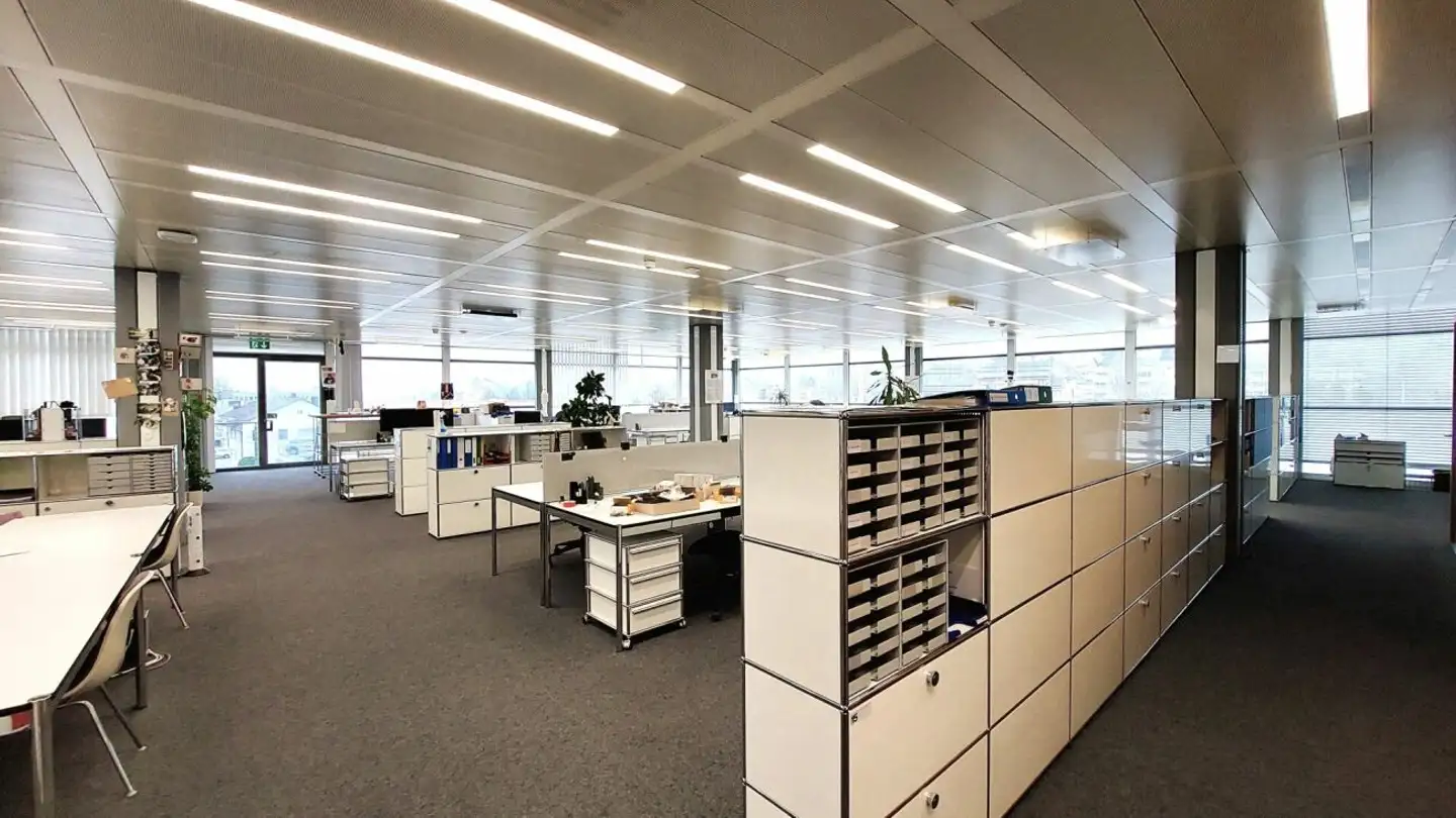 Gewerbe mieten - Gurzelenstrasse, 4512 Bellach - Foto 3