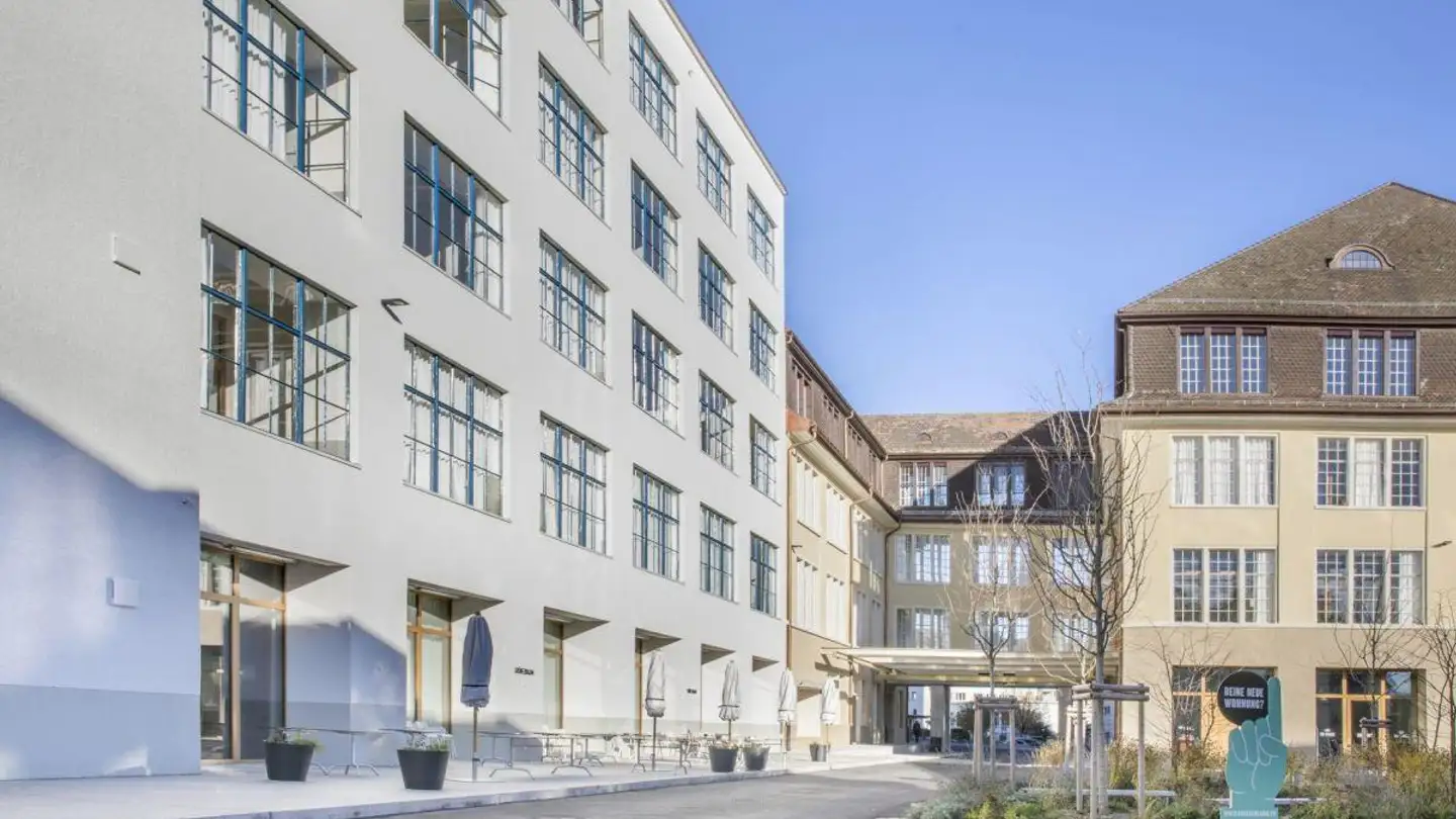 Loft for rent - Heinrich Moser-Platz 1, 8212 Neuhausen am Rheinfall - Photo 2