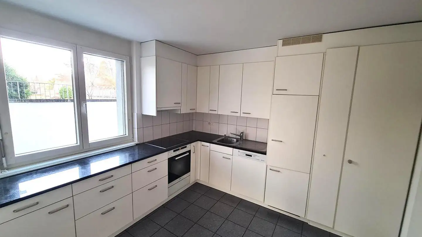 Apartment for rent - Hauptstrasse 44, 4450 Sissach - Photo 4