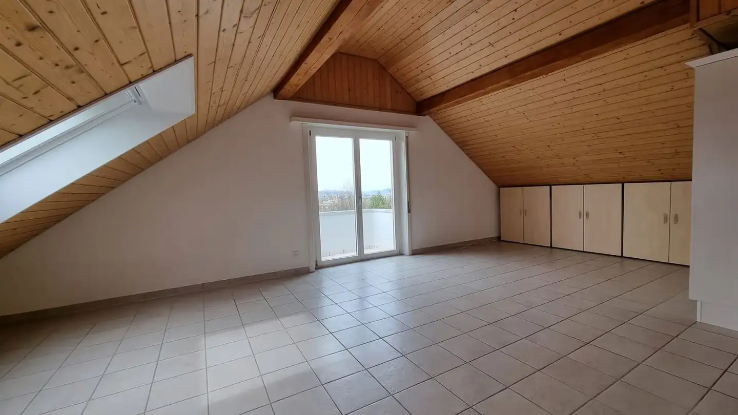 Dachgeschosswohnung mieten - Rotfluhstrasse 31, 8702 Zollikon