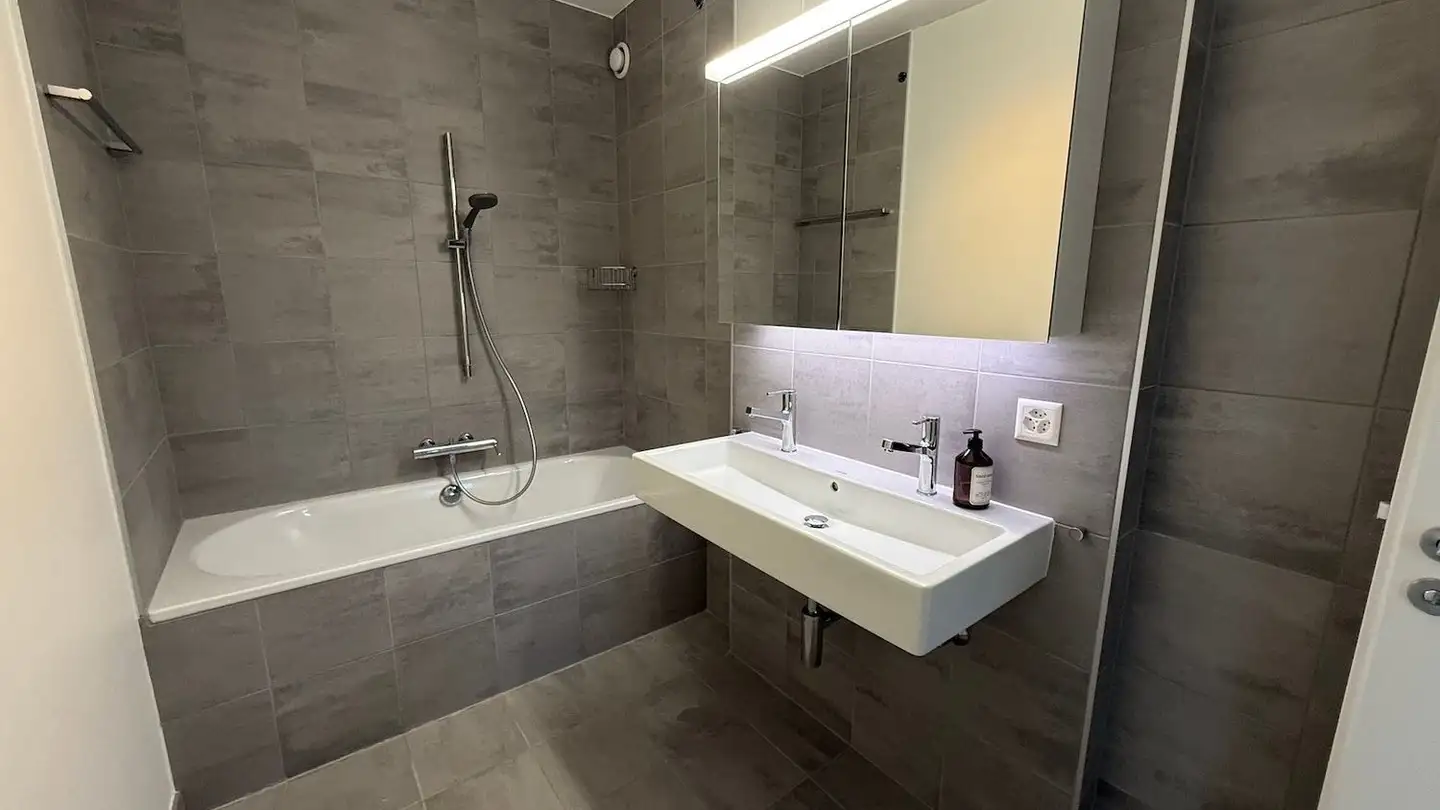 Attic flat for rent - Route De Crassier 2b, 1299 Crans-près-Céligny - Photo 4