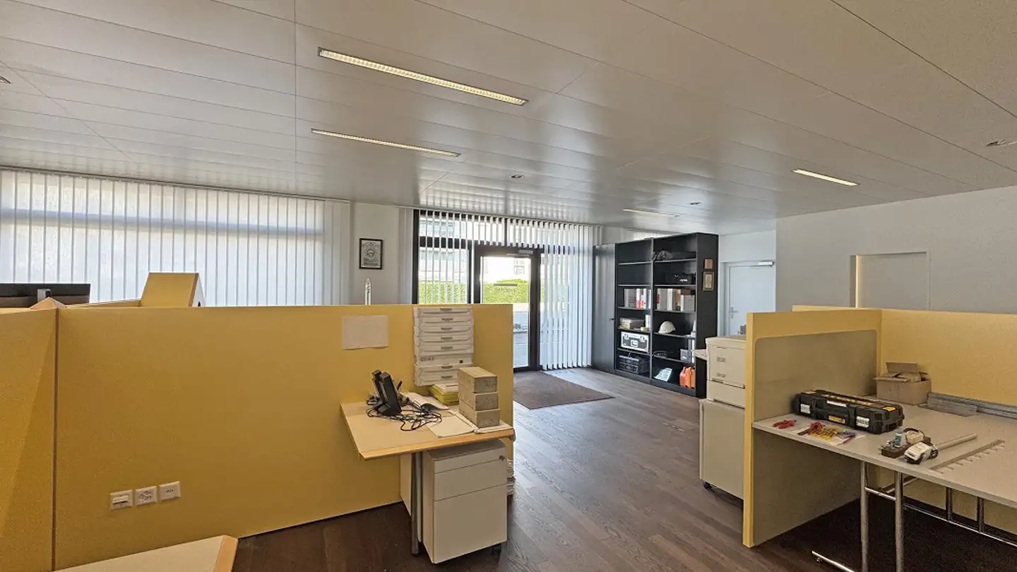 Spazio ufficio in affitto - Dorfstrasse 2, 8166 Niederweningen - Photo 2