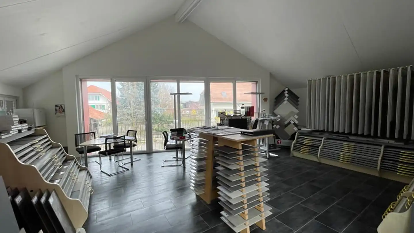 Commercial à louer - Fräschelsgasse 32a, 3210 Kerzers