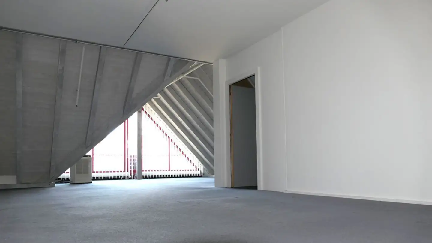 Bürofläche mieten - Zürcherstrasse 17, 8173 Neerach - Foto 2