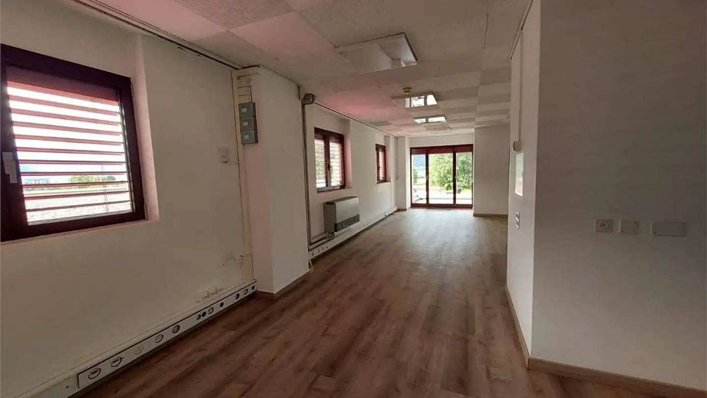 Bürofläche mieten - In Tirada, 6528 Camorino - Foto 2