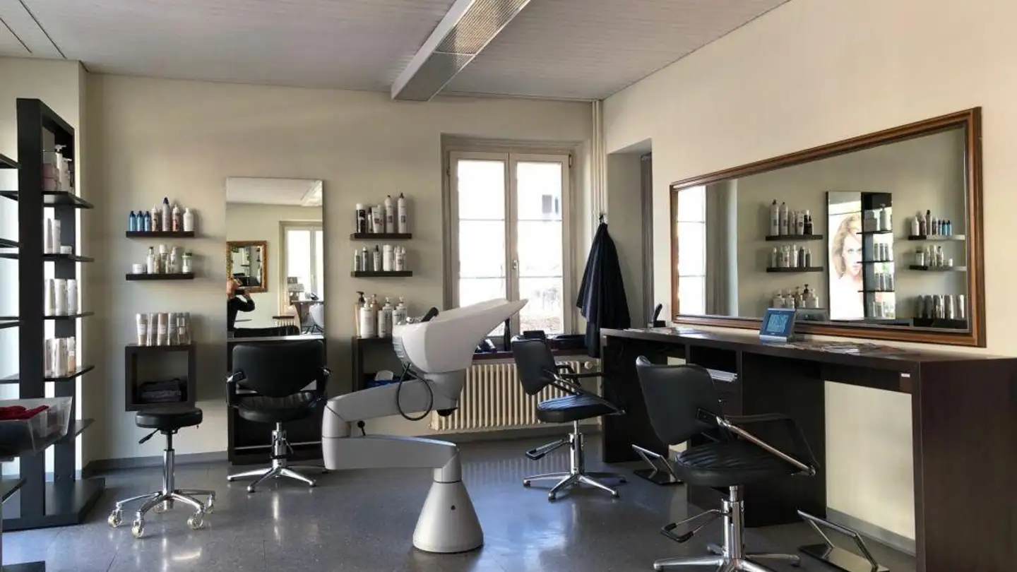 Gewerbe mieten - Bahnhofstrasse 4, 6037 Root - Foto 3