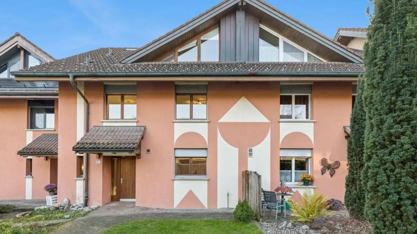 Stepped house for sale - Lorzenmatt 18, 6332 Hagendorn