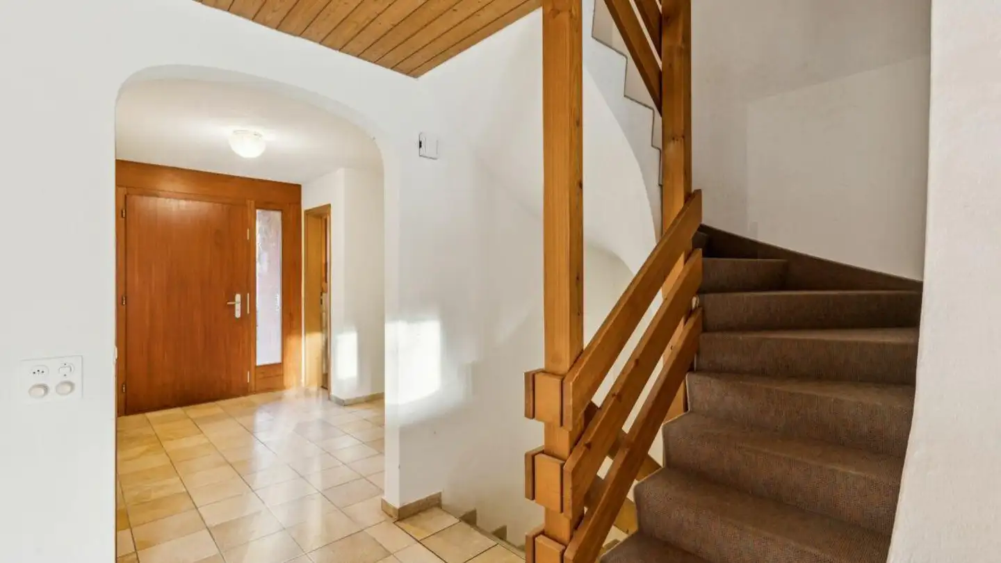 Stepped house for sale - Lorzenmatt 18, 6332 Hagendorn - Photo 4