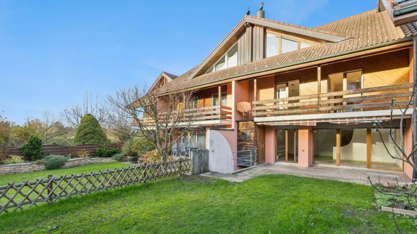 Stepped house for sale - Lorzenmatt 18, 6332 Hagendorn - Photo 2