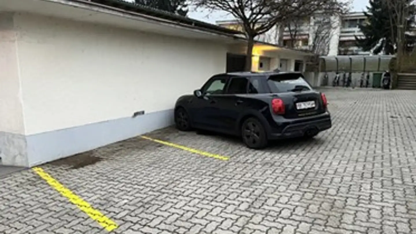 Parkplatz im Freien mieten - Heilbachrain 1, 3250 Lyss