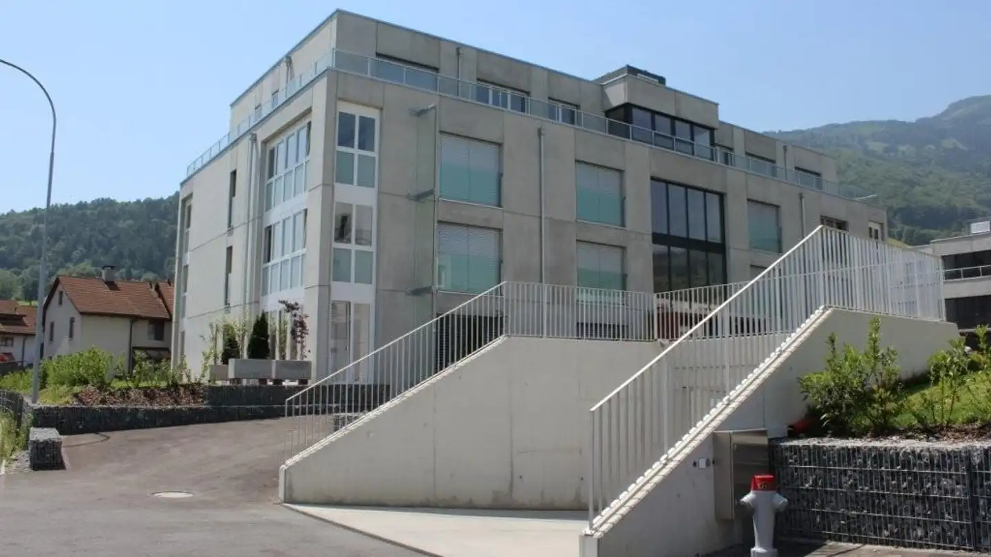 Indoor motorbike parking space for rent - Spitalstrasse 58, 9472 Grabs