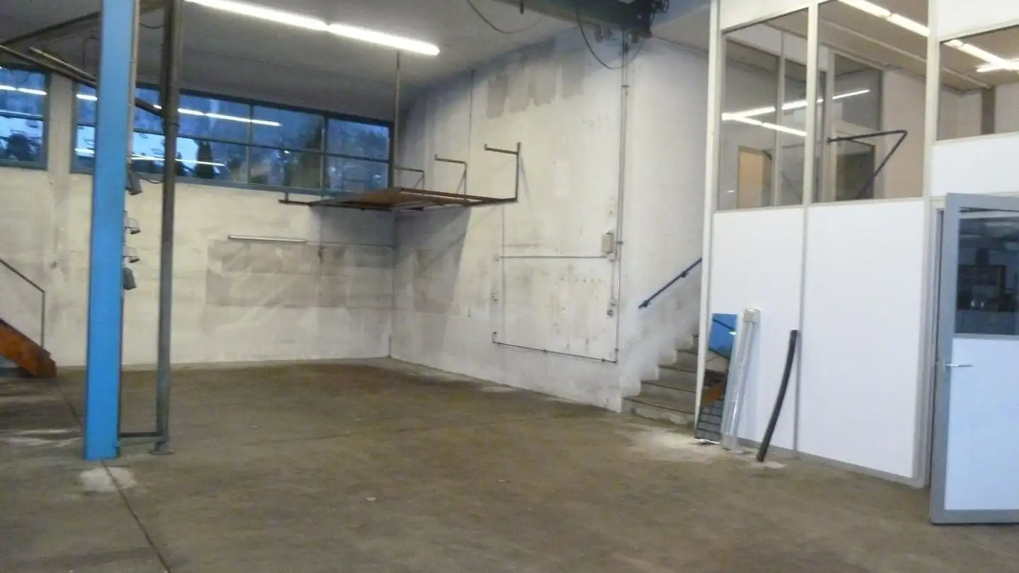 Workshop for rent - 8143 Stallikon - Photo 4