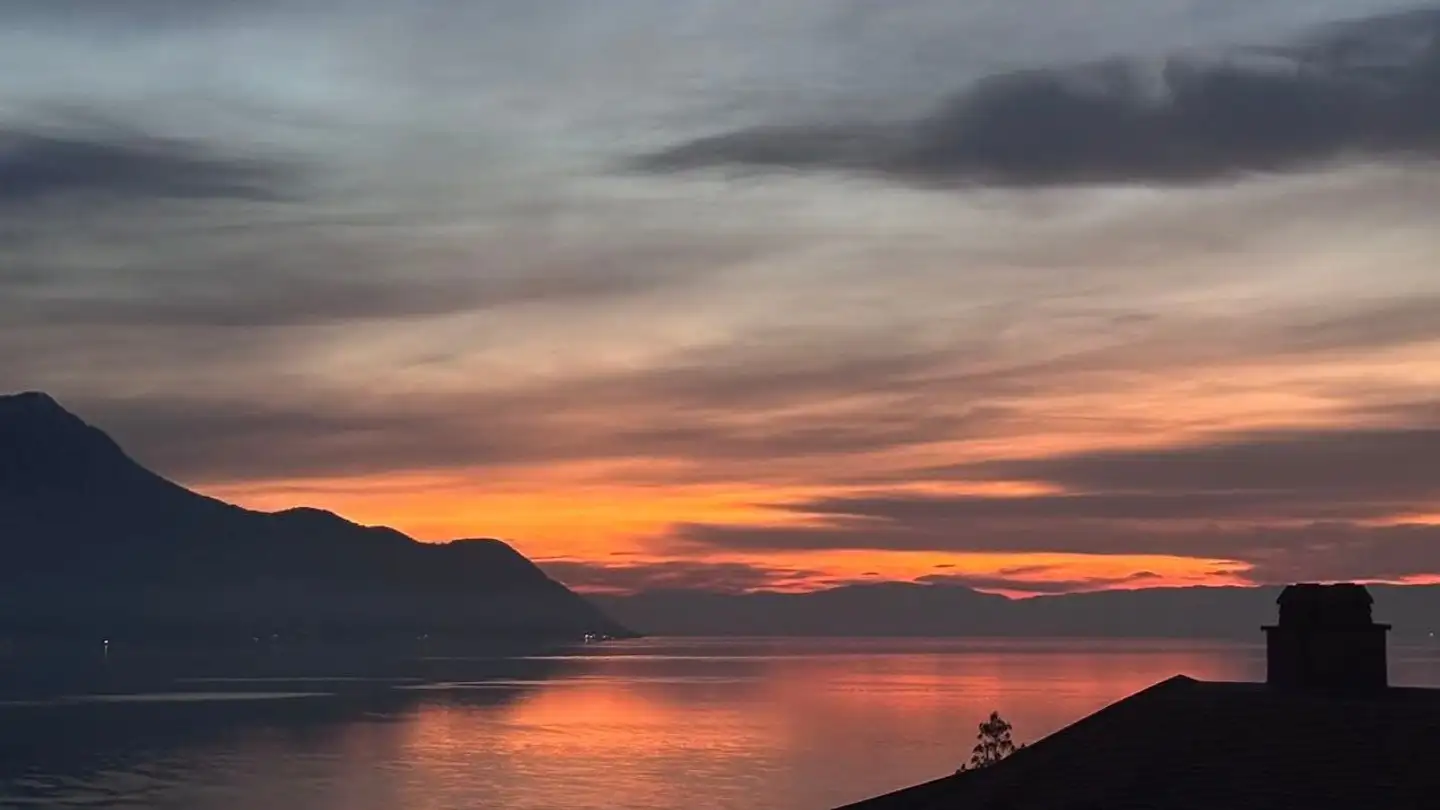 Single house for rent - Ruelle Du Petit-Veytaux, 1820 Veytaux - Photo 4