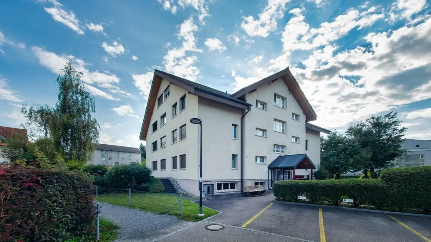 Parcheggio esterno in affitto - Wartweg 3, 9244 Niederuzwil