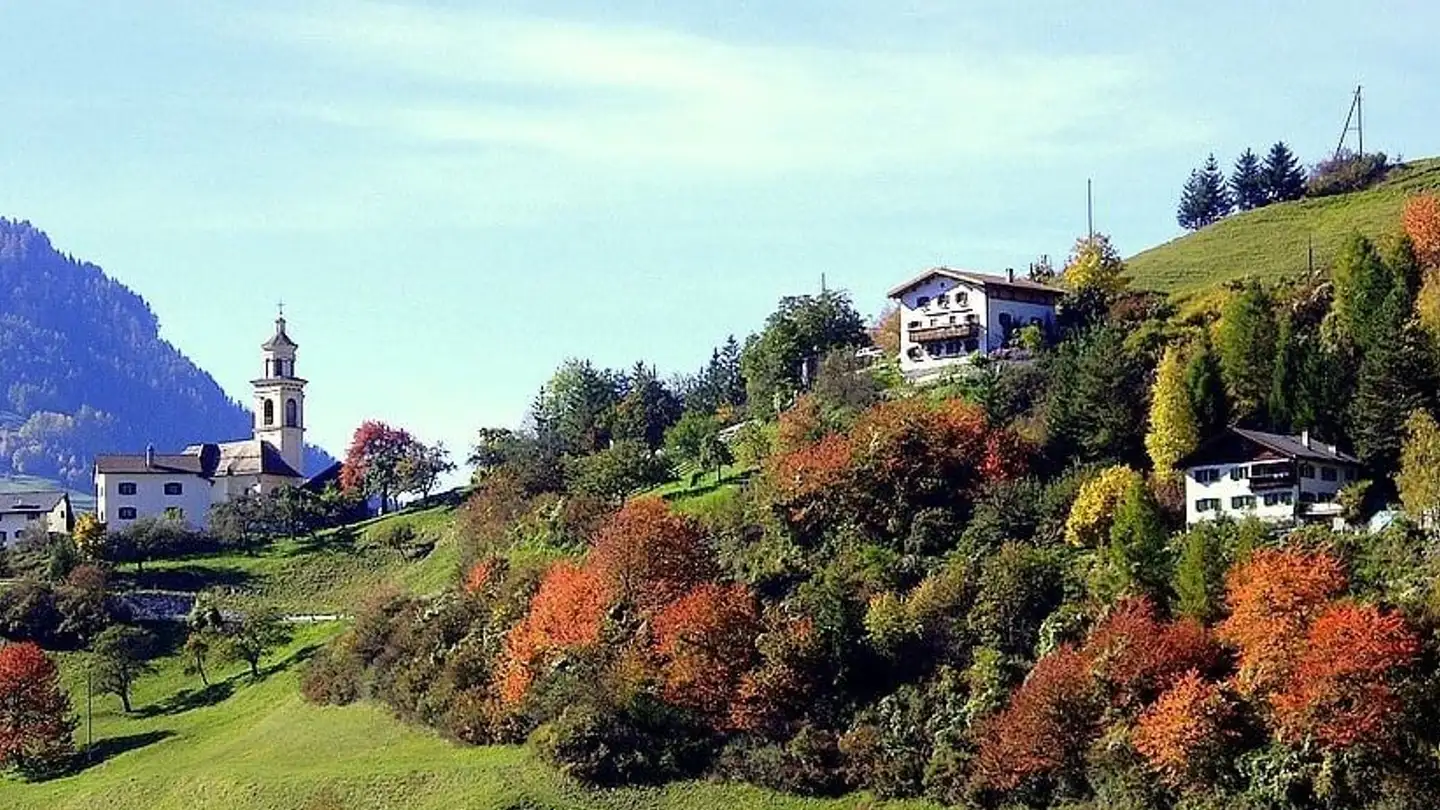 Edificio residenziale in vendita - Veia Principala 4, 7451 Alvaschein