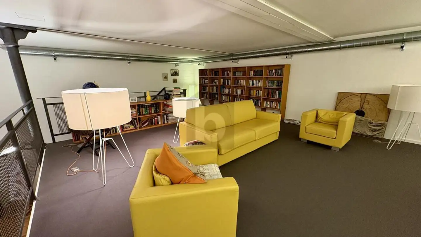Industrial property for rent - 8630 Rüti ZH - Photo 4