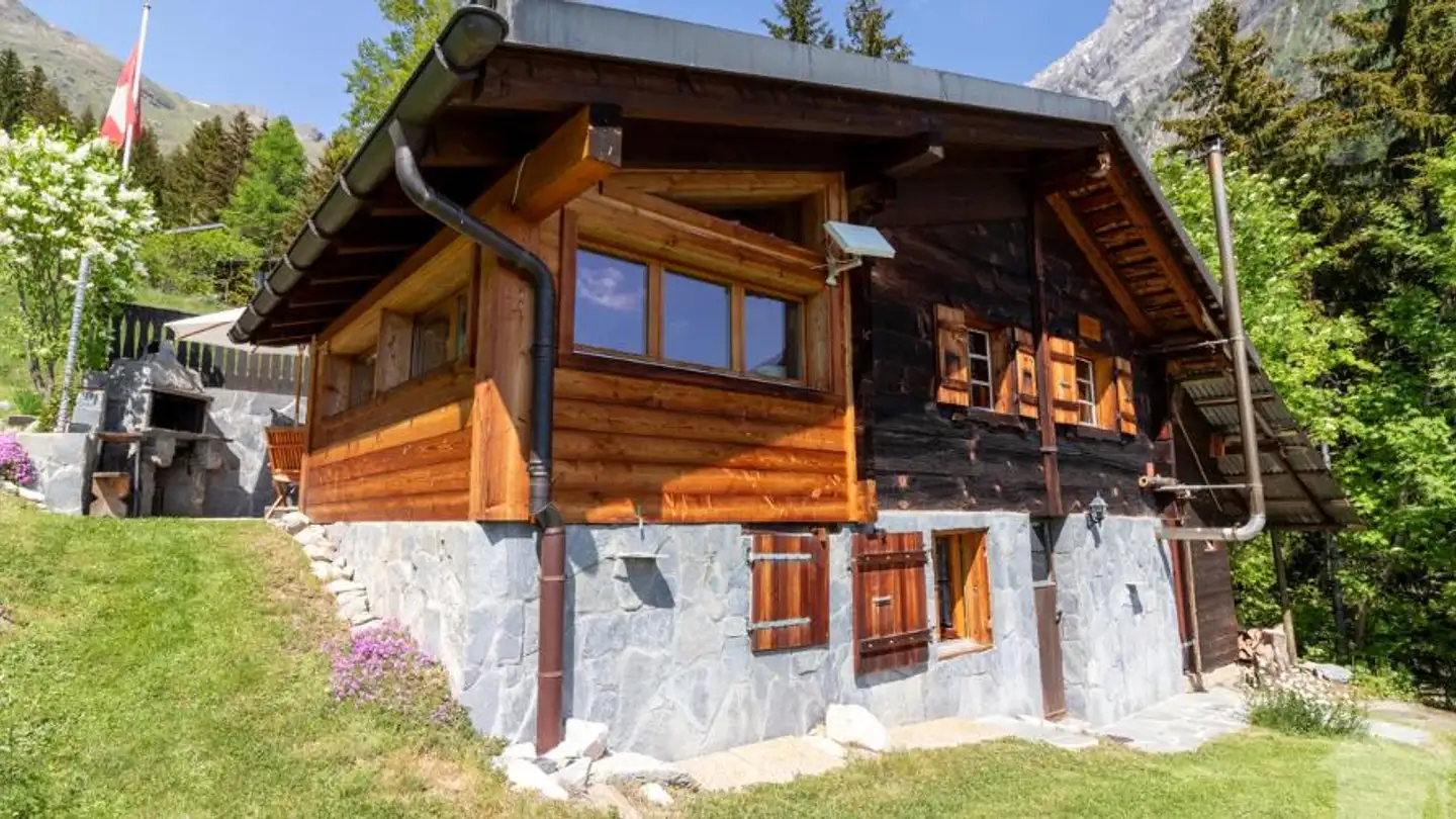 Chalet for sale - 1965 Savièse