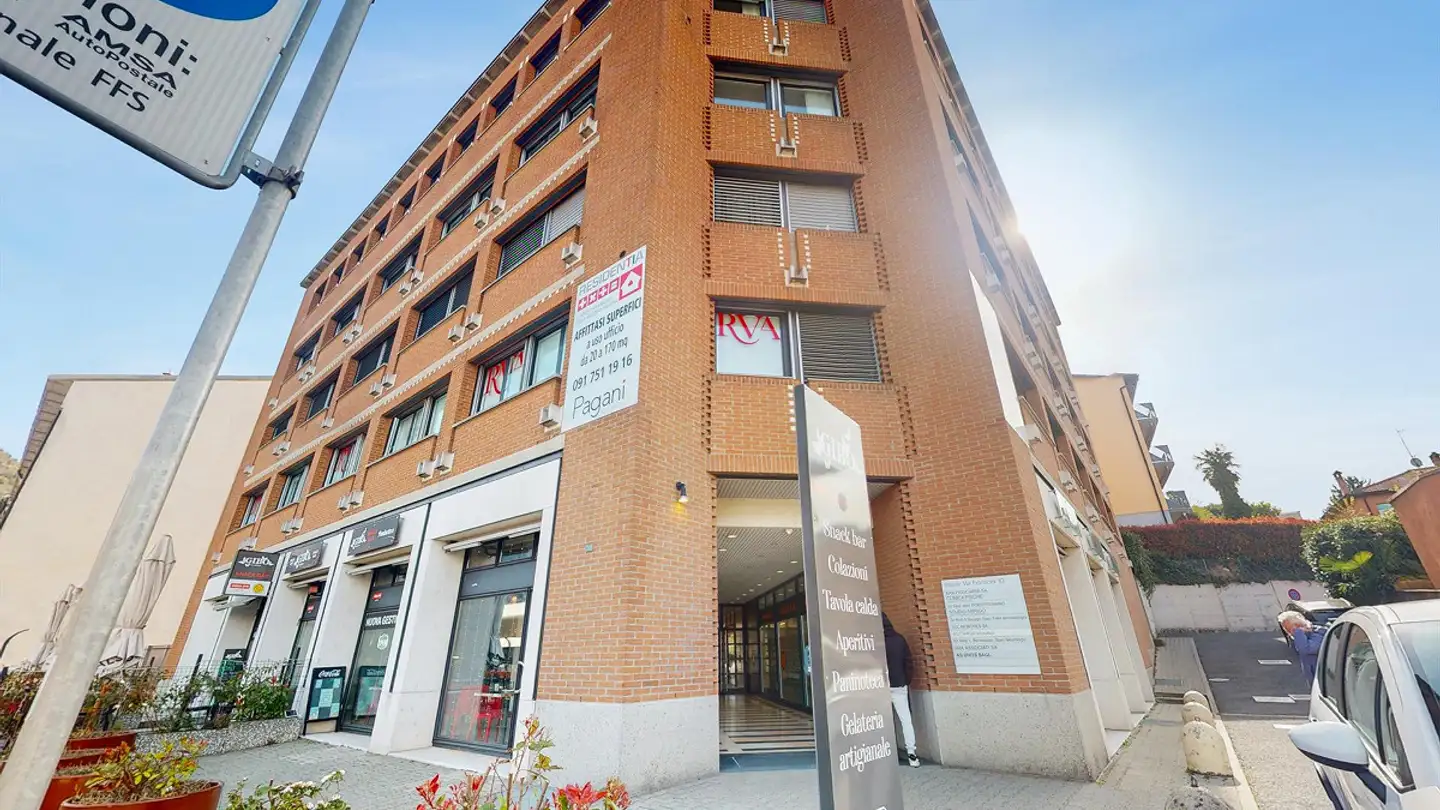 Commerciale in affitto - Via Stefano Franscini 10, 6828 Balerna
