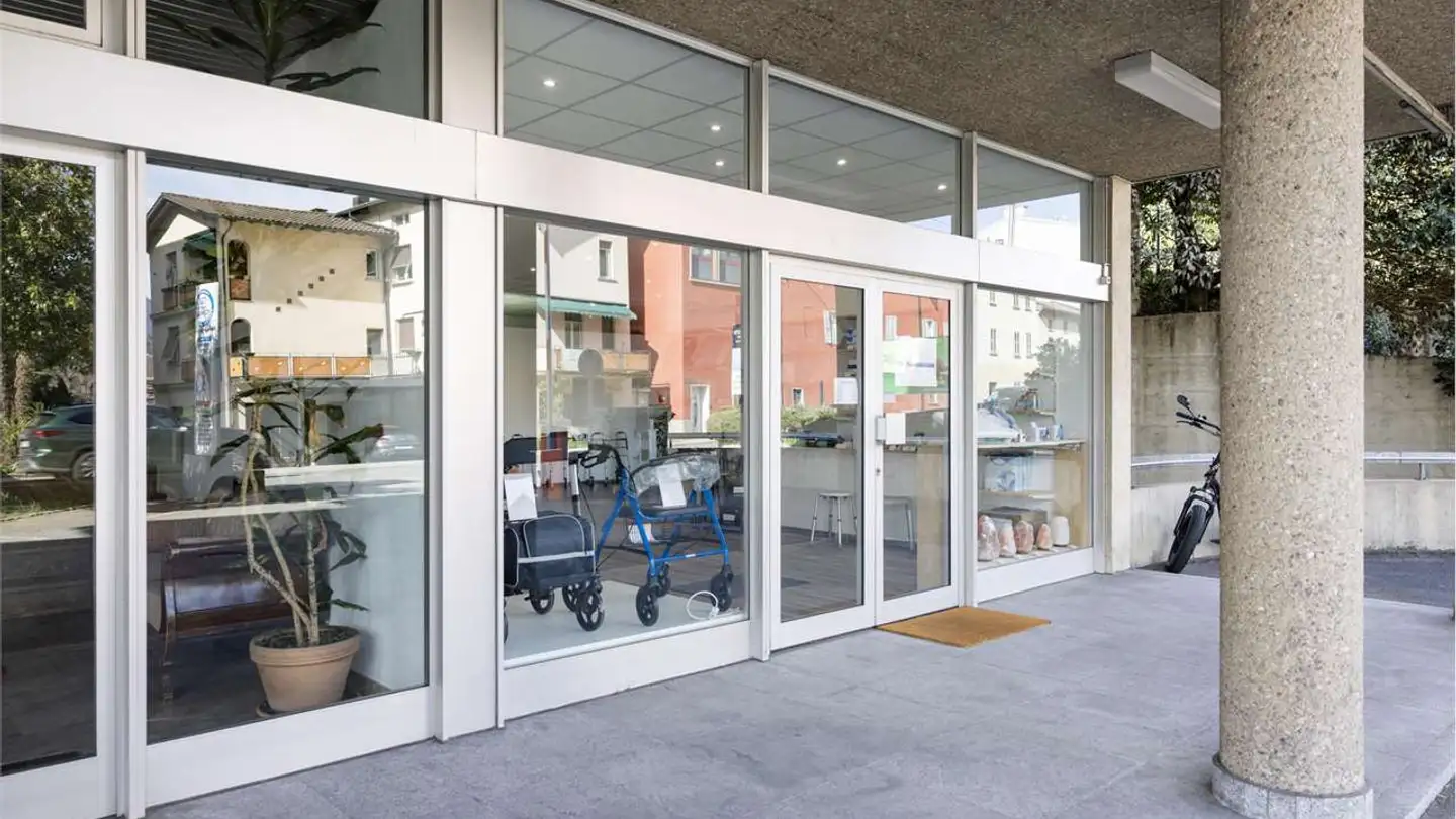 Magasin à louer - 6982 Agno - Photo 2