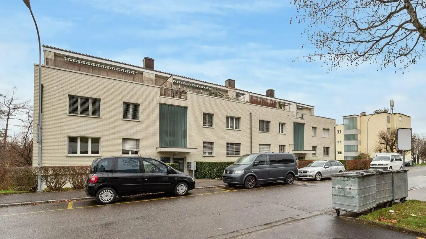 Parcheggio esterno in affitto - Bernhofstrasse 58, 8134 Adliswil