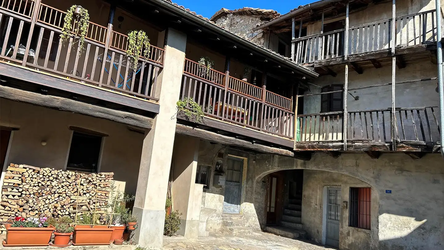 Villa for sale - 6874 Castel San Pietro - Photo 2