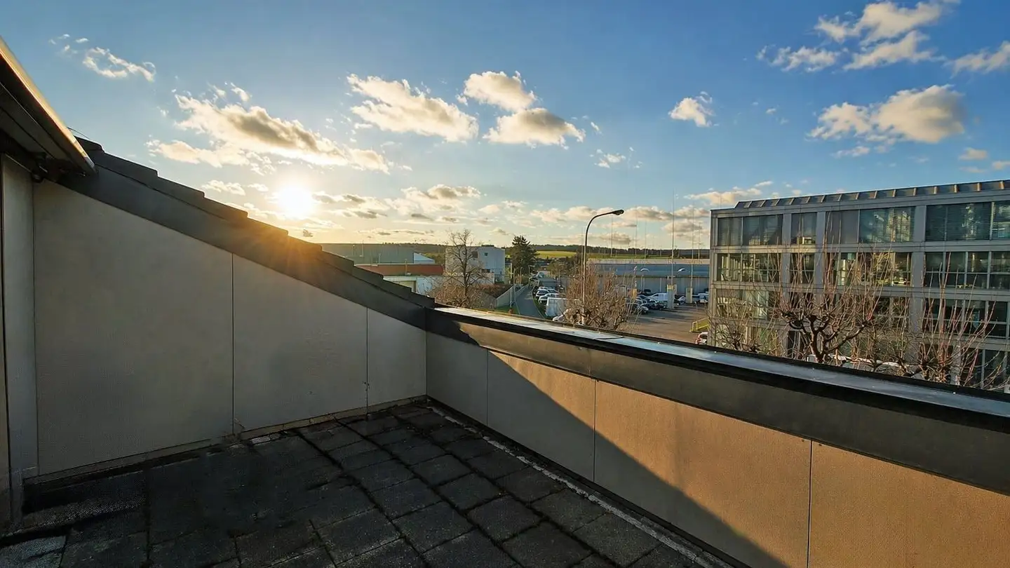 Attique à vendre - 8155 Niederhasli