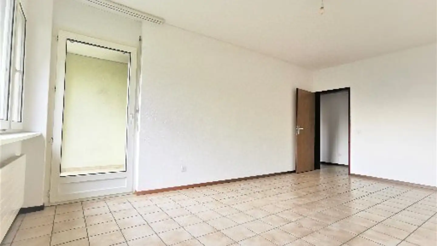 Mixed-use building for sale - 6710 Biasca