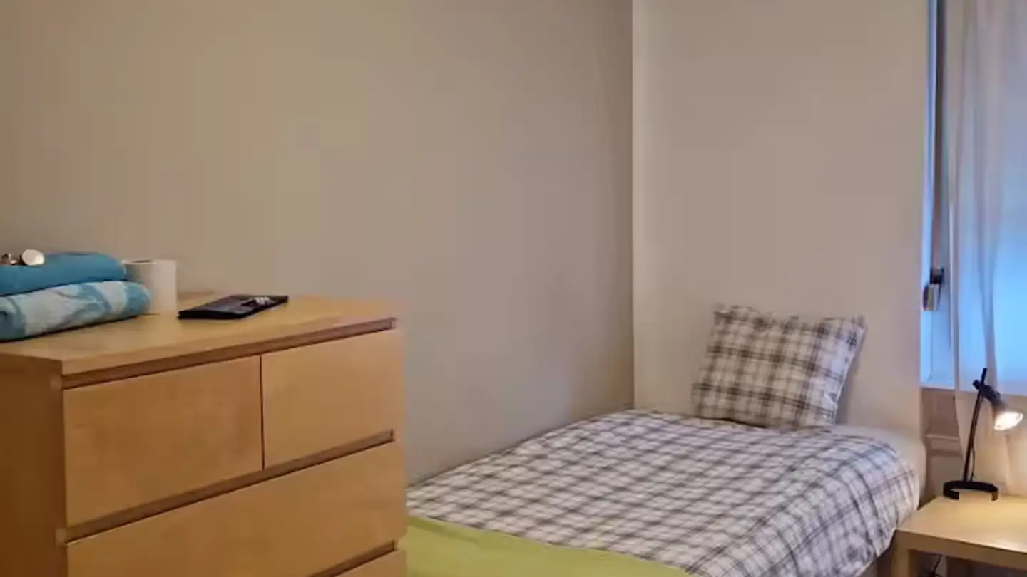 Chambre à louer - Am Oeschbrig 23, 8053 Zürich