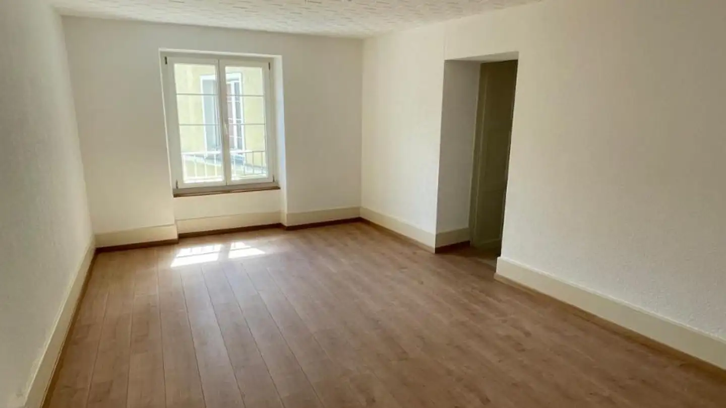 Wohnung mieten - Place du Marché 2, 2610 St-Imier - Foto 2