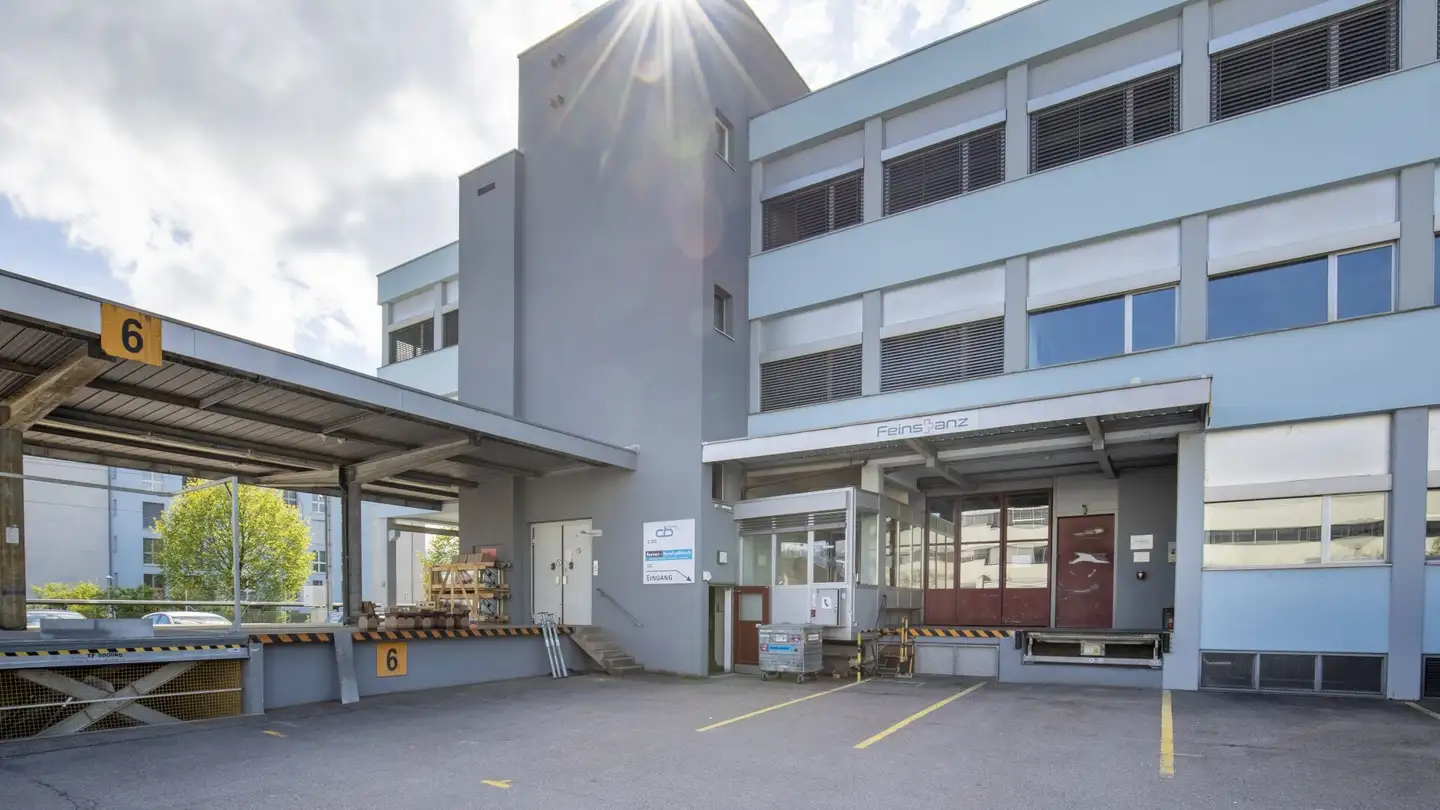 Workshop for rent - 8645 Jona