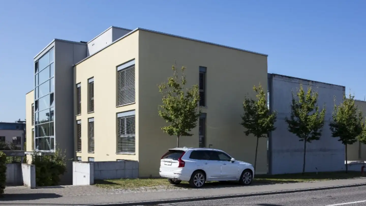 Covered parking space for rent - Mellingerstrasse 11, 5443 Niederrohrdorf