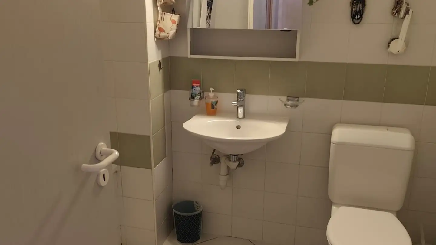 Wohnung mieten - Crêt-Du-Jura 3, 2208 Les Hauts-Geneveys - Foto 2