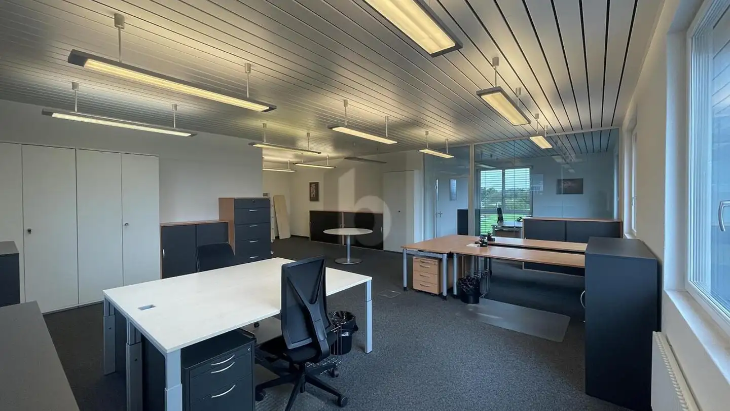 Office space for rent - 4624 Härkingen - Photo 2