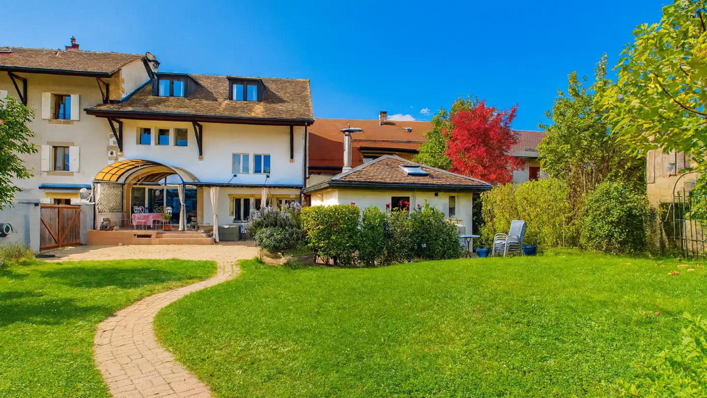 Stepped house for sale - 1287 Laconnex - Photo 2