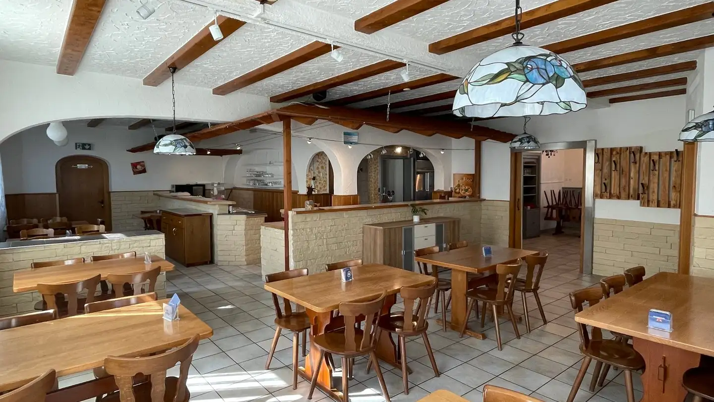 Restaurant for rent - Bahnhofstrasse 54, 5322 Koblenz