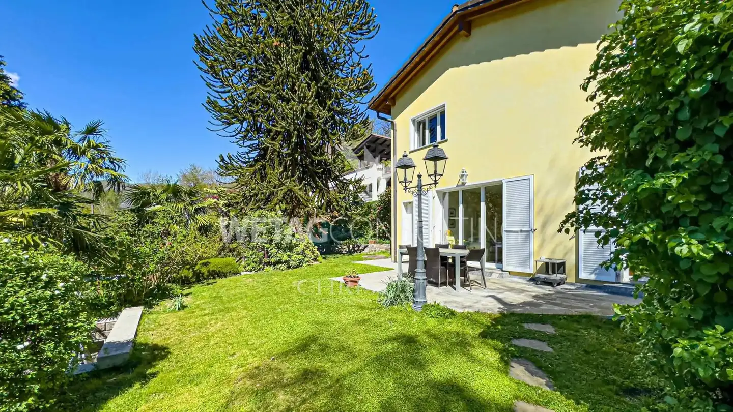 Villa for sale - 6951 Bogno