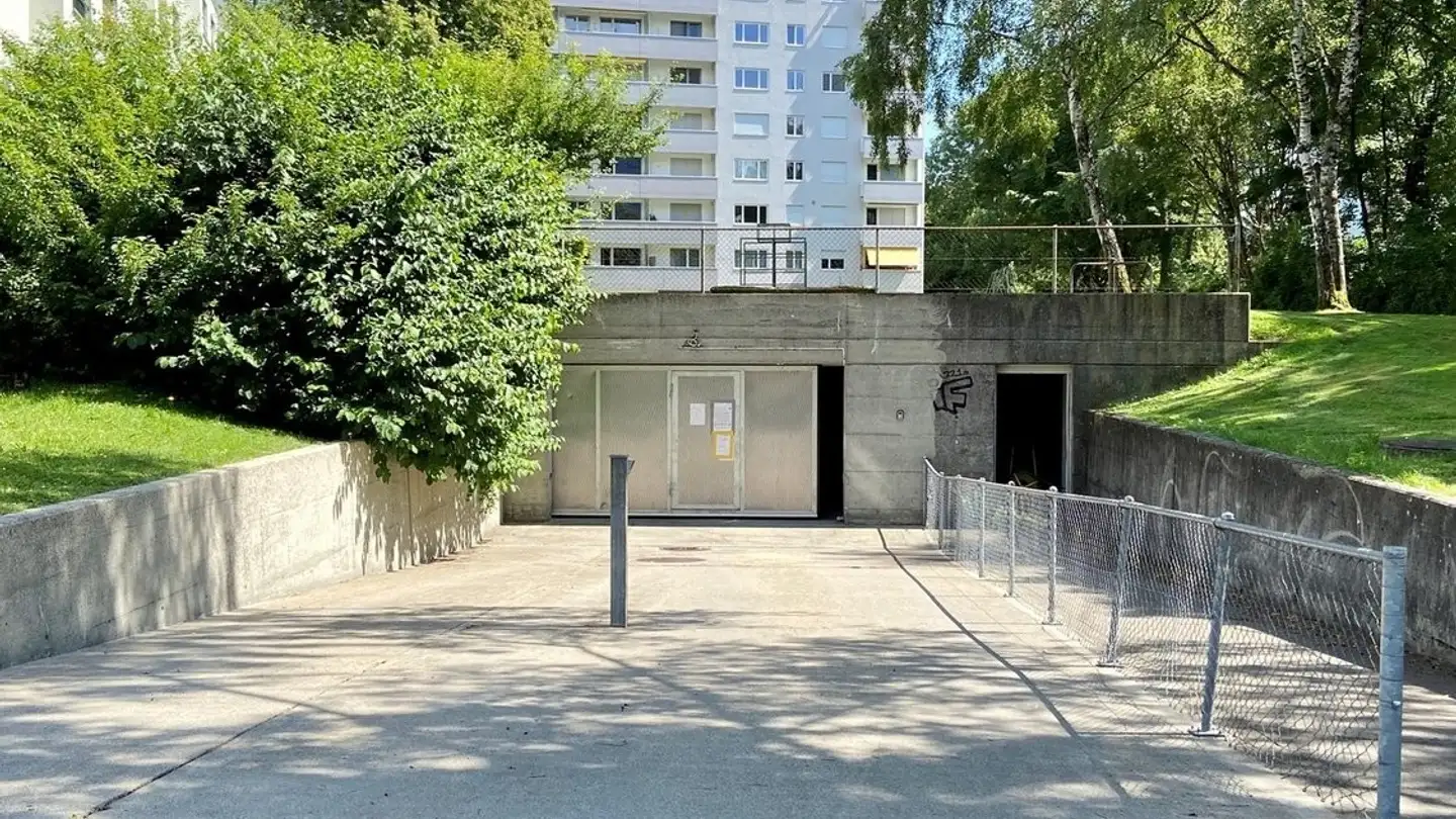 Place de parking extérieure à louer - Bielstrasse 36, 2560 Nidau - Photo 2