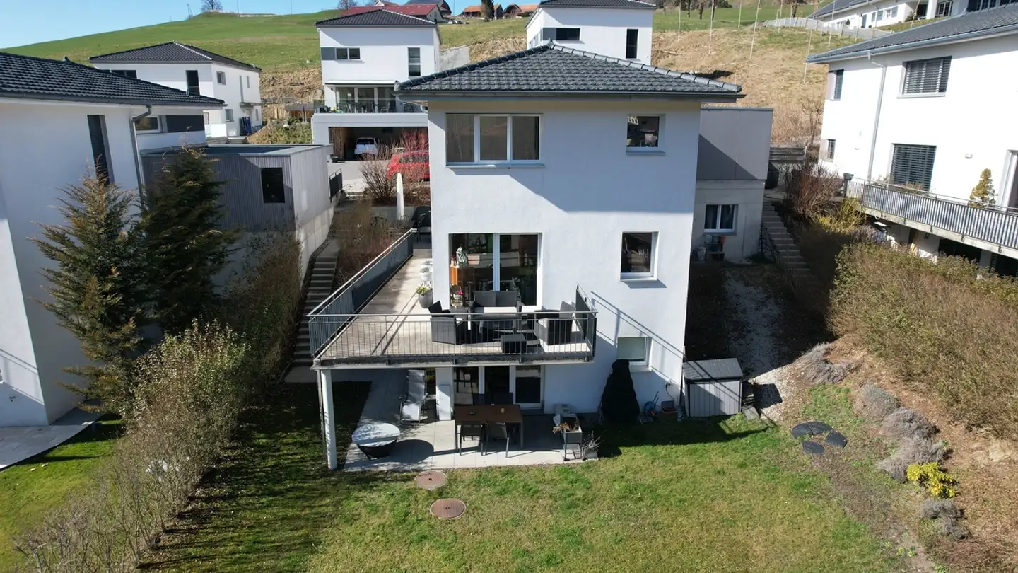 Casa singola in vendita - Vers Les Roulin 18, 1634 La Roche FR