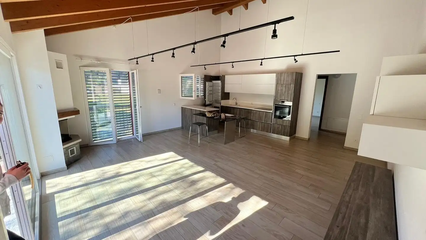 Appartamento in affitto - Strada Cantonale 7, 6986 Curio - Photo 2