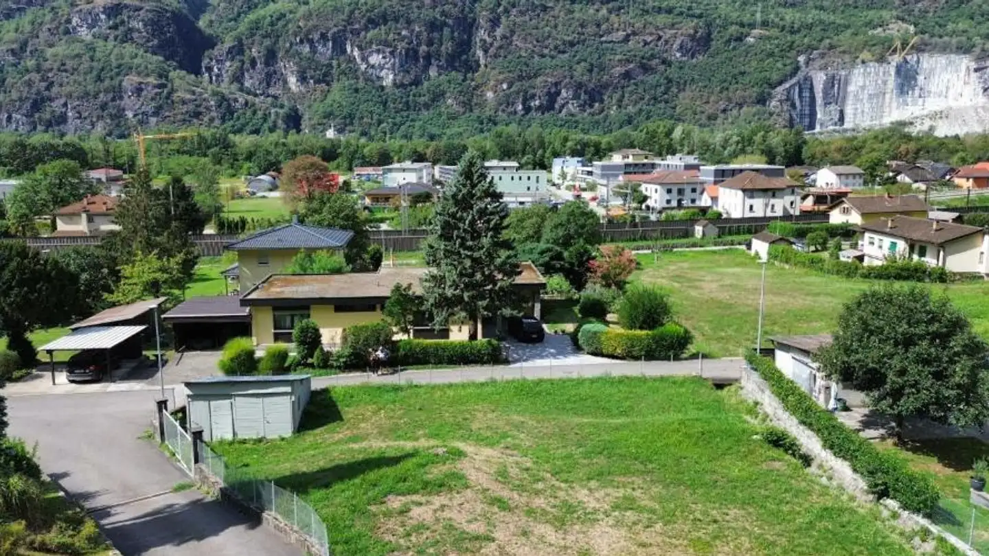 Constructible plot for sale - 6703 Osogna - Photo 2