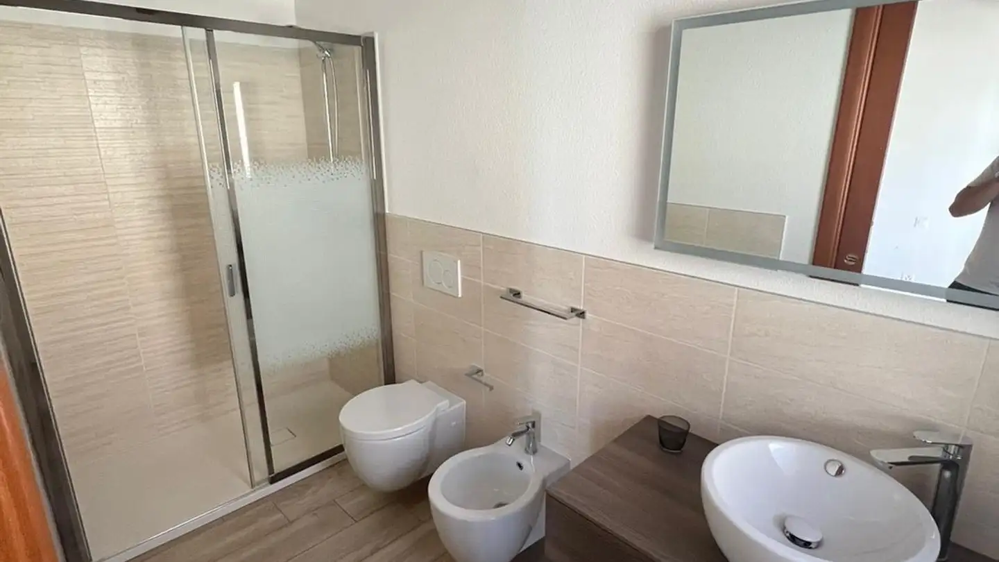 Appartamento in affitto - Strada Cantonale 7, 6986 Curio - Photo 4