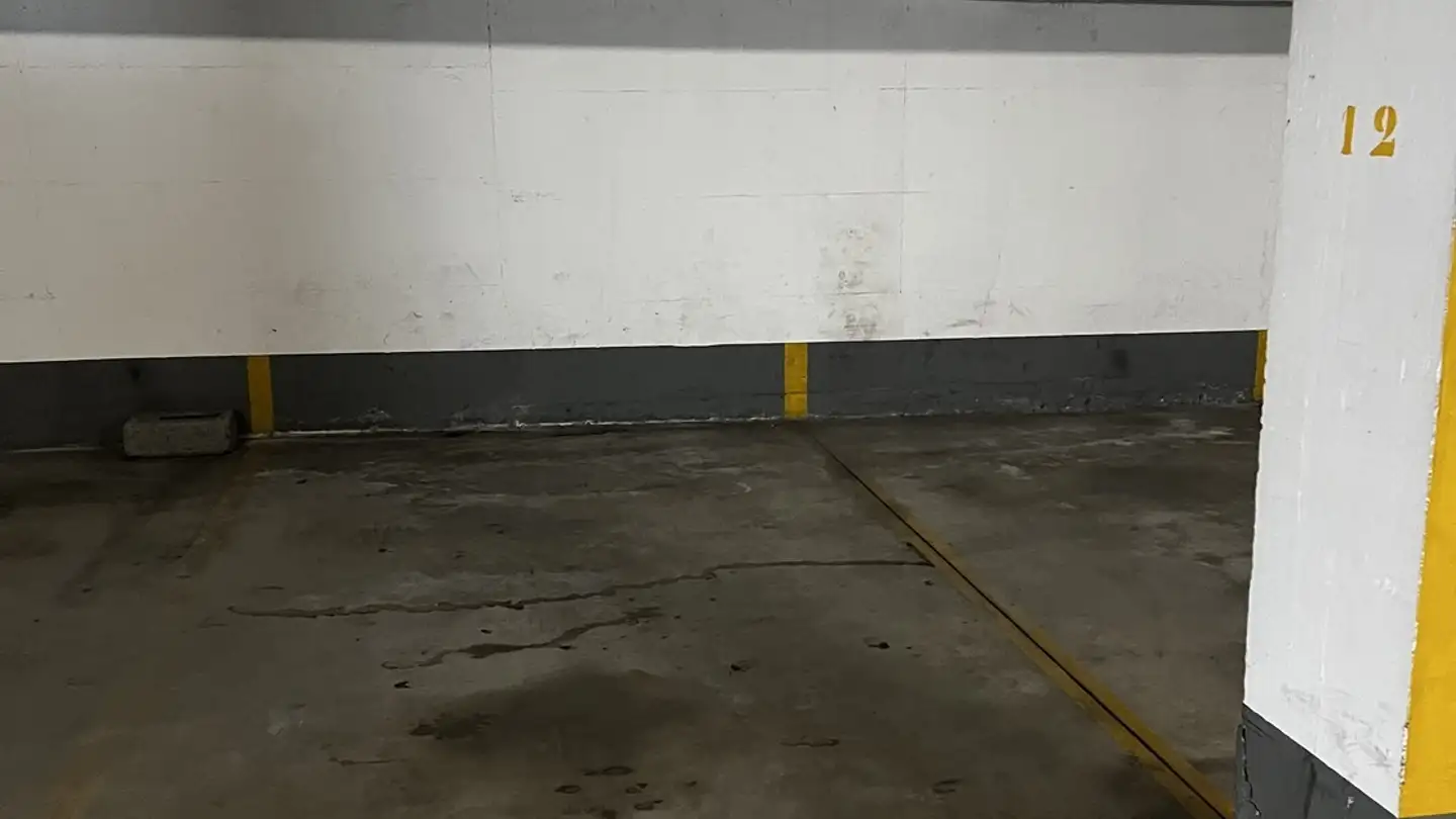 Single garage for rent - Hintere Etzelstrasse 7, 8810 Horgen