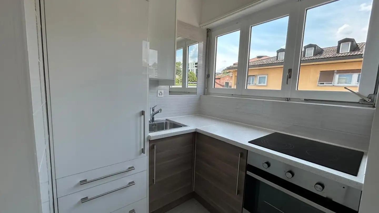 Apartment for rent - Via Cantonale, 6900 Lugano - Photo 3