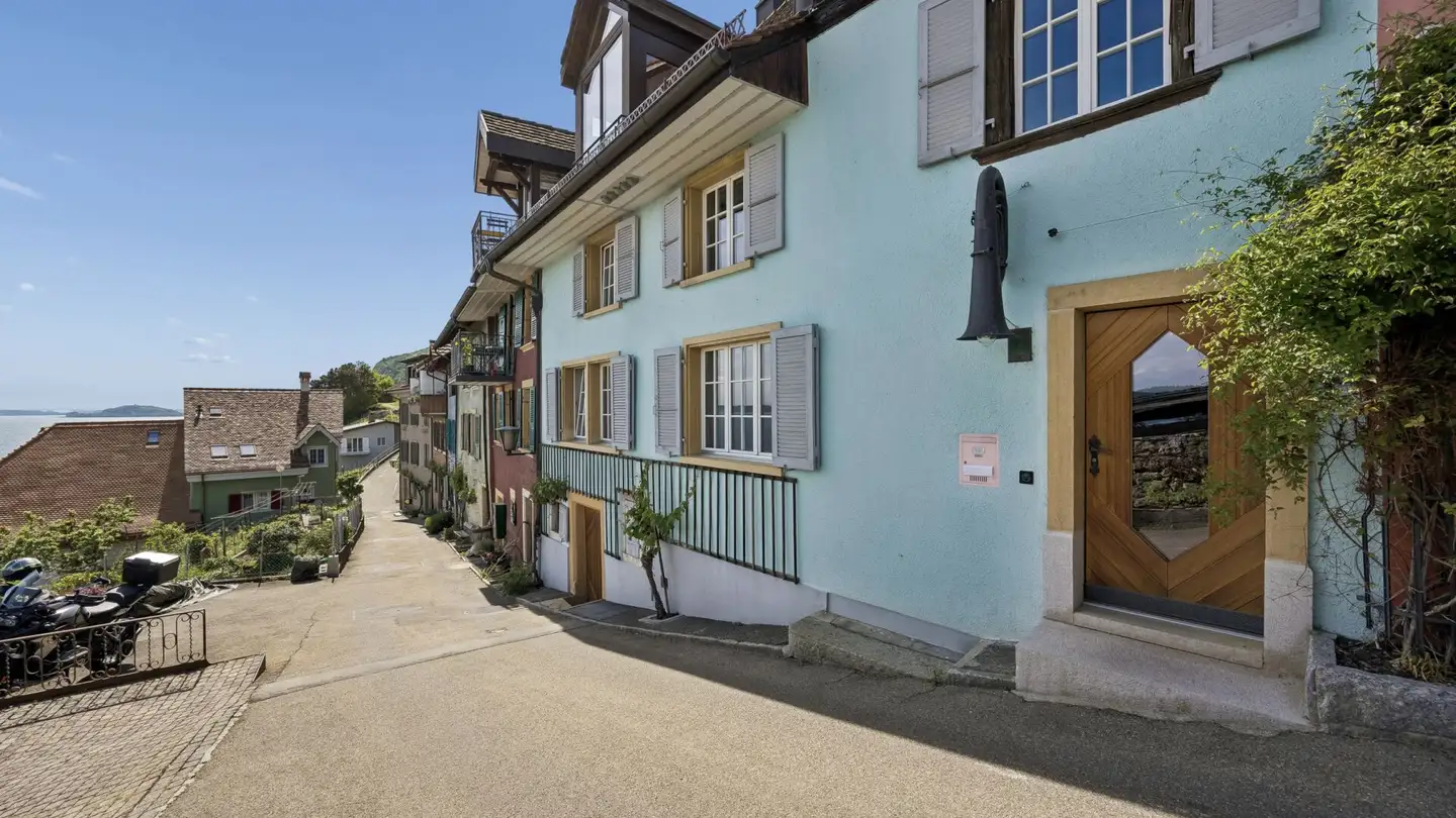 Casa a schiera in vendita - Oberdorf Tüscherz 21a, 2512 Tüscherz-Alfermée - Foto 2