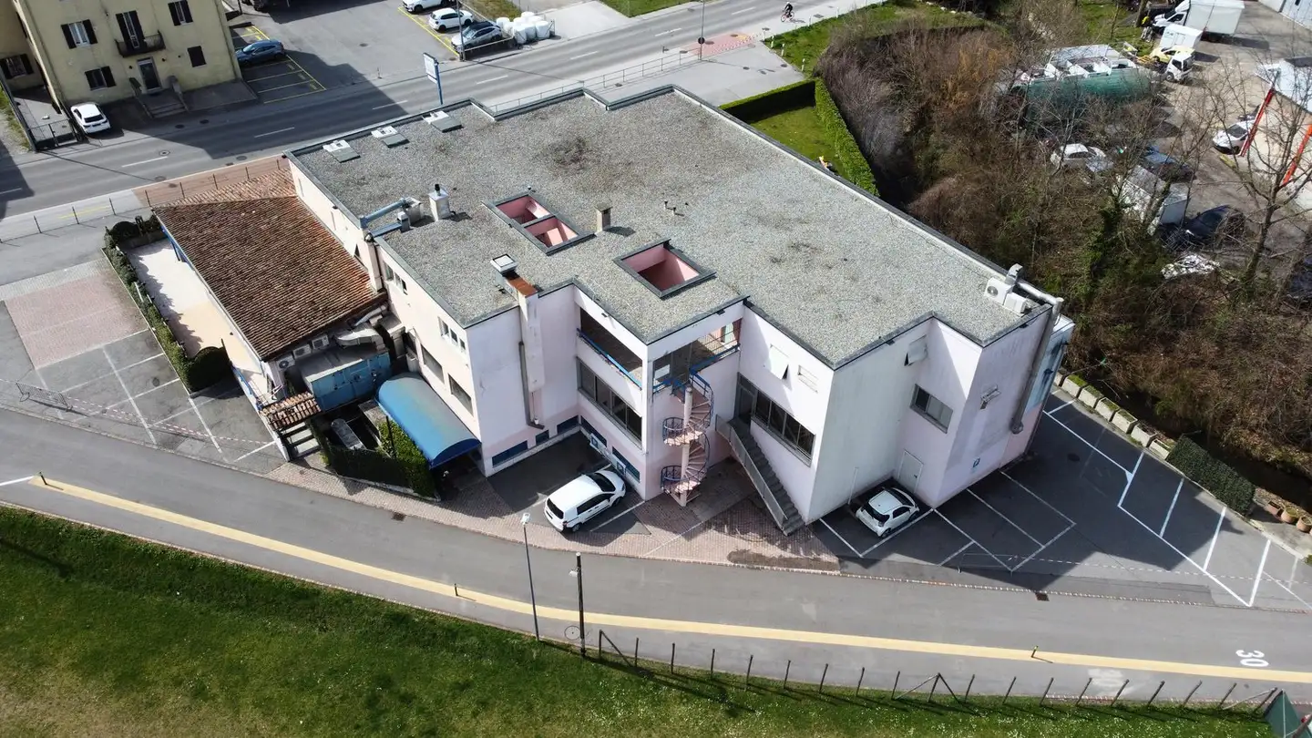 Edificio residenziale in vendita - Via Vallera 1, 6852 Genestrerio - Photo 2